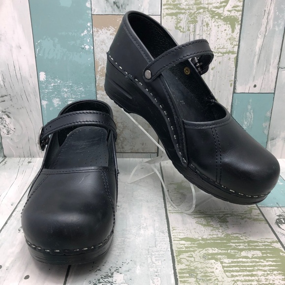 Dansko Shoes - Dansko Marcelle Black Leather Clogs Size 36